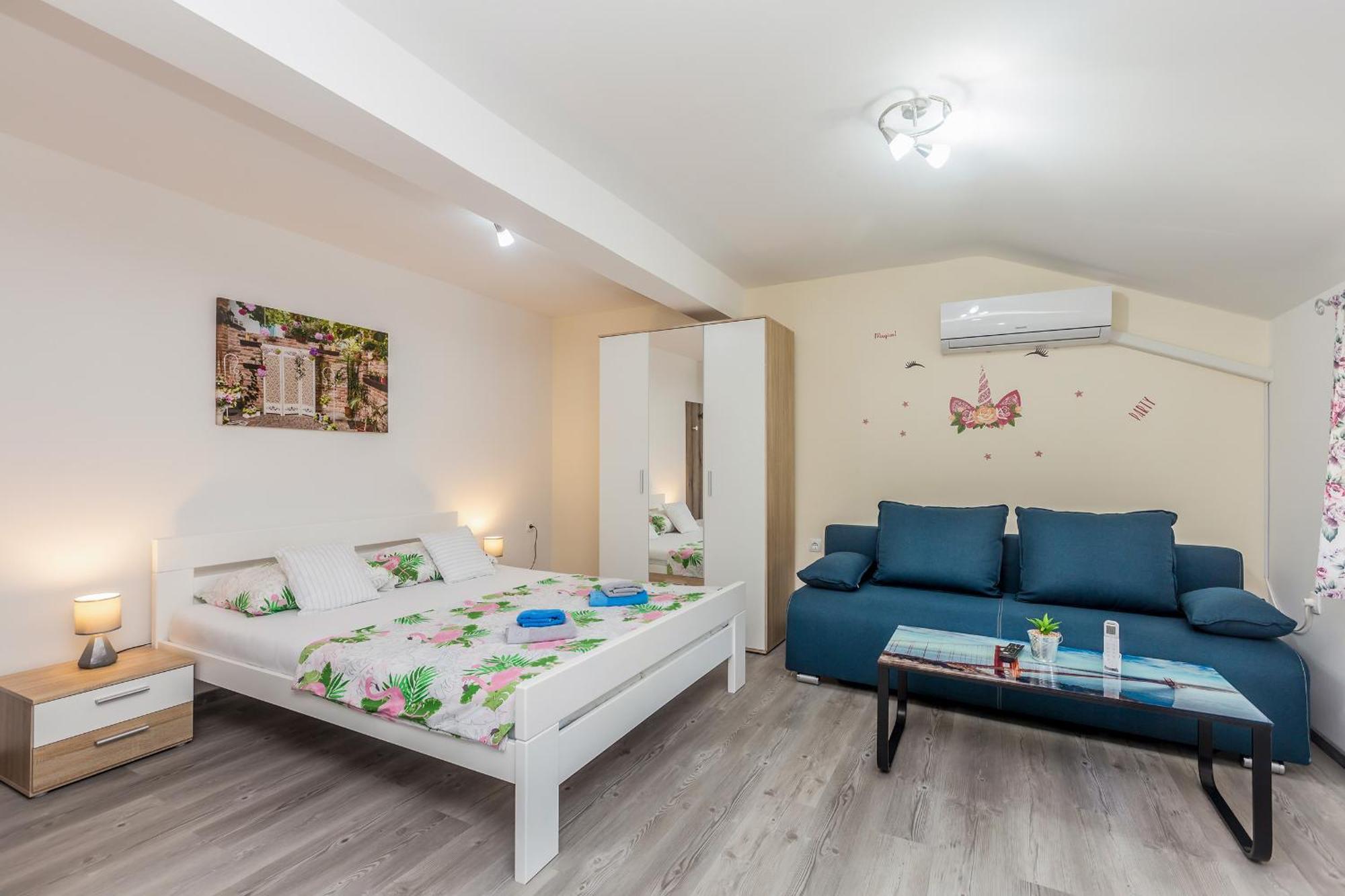 Apartmani Tena Njivice Exterior foto