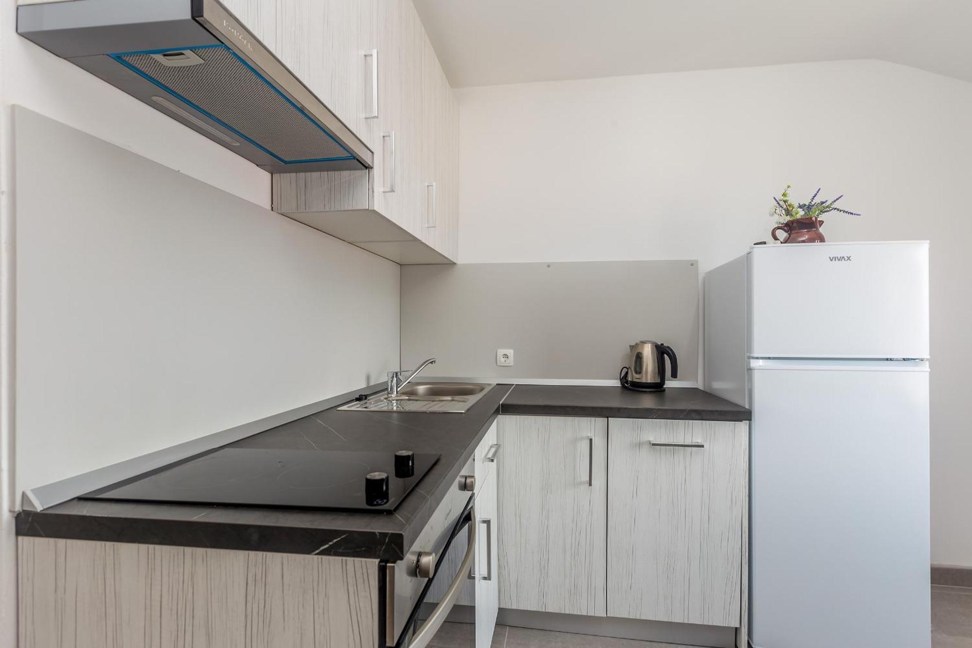 Apartmani Tena Njivice Exterior foto