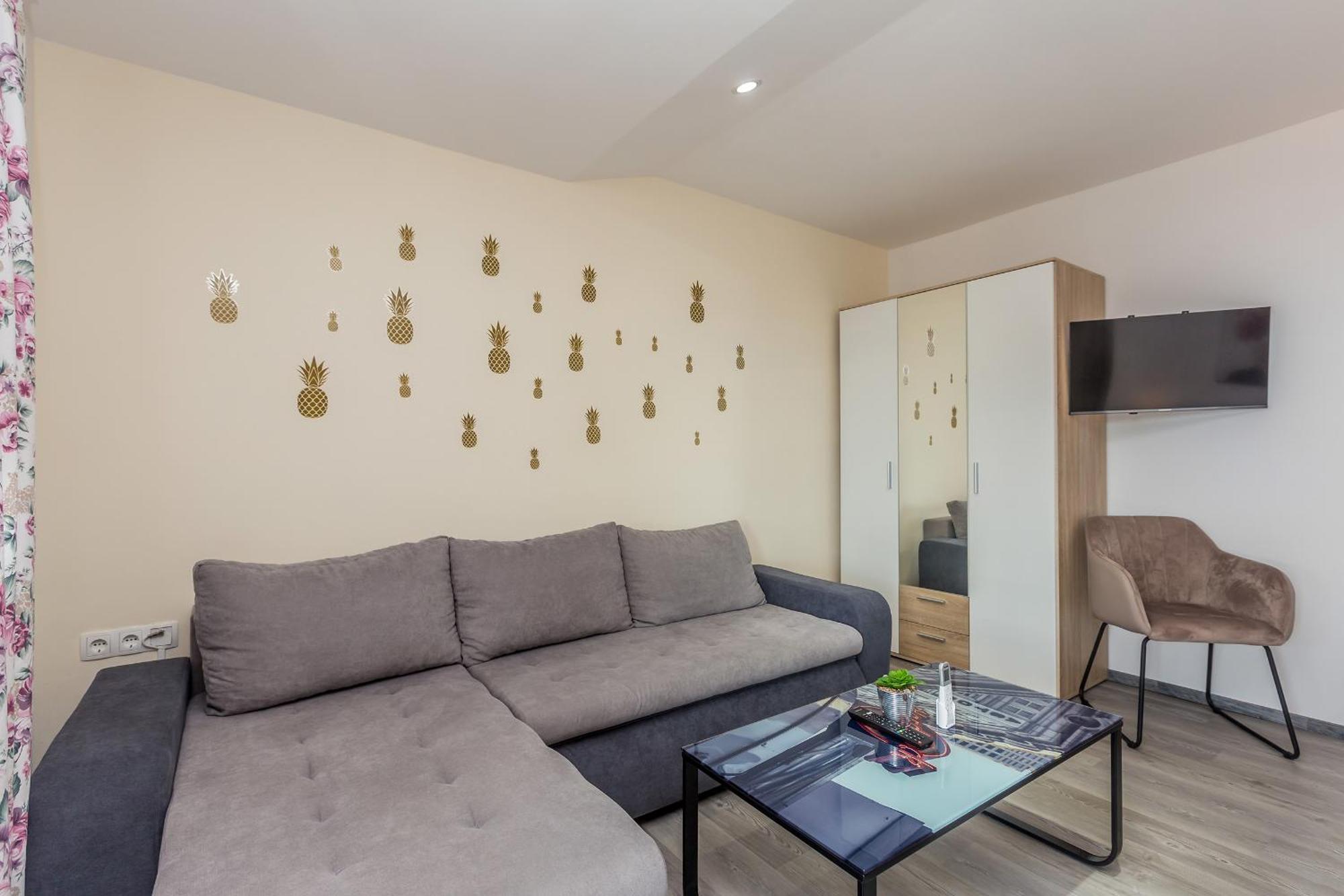 Apartmani Tena Njivice Exterior foto
